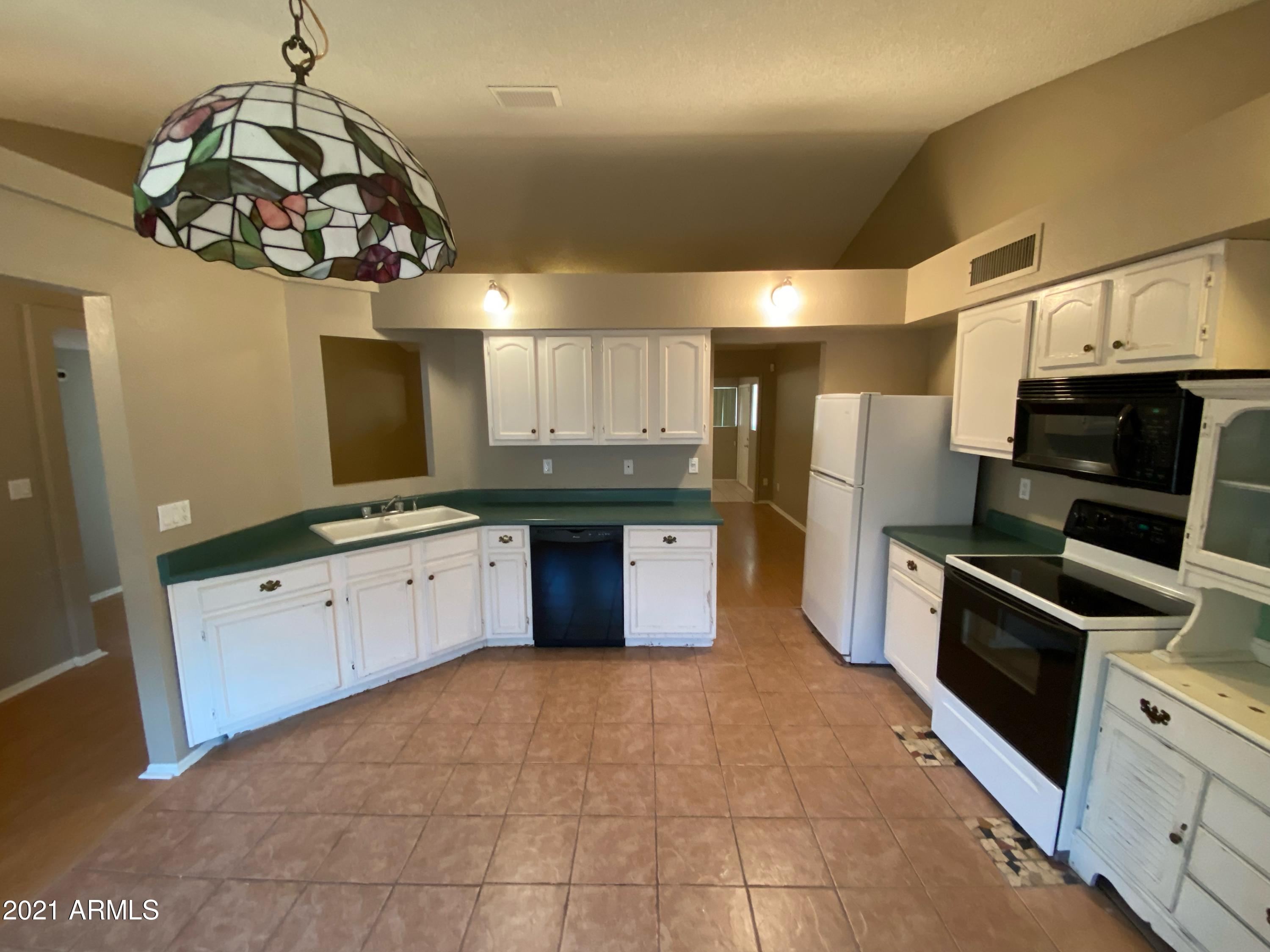 1017 East Utopia Road Phoenix, AZ 85024 - Photo 6 of 31 Utopia pic 30