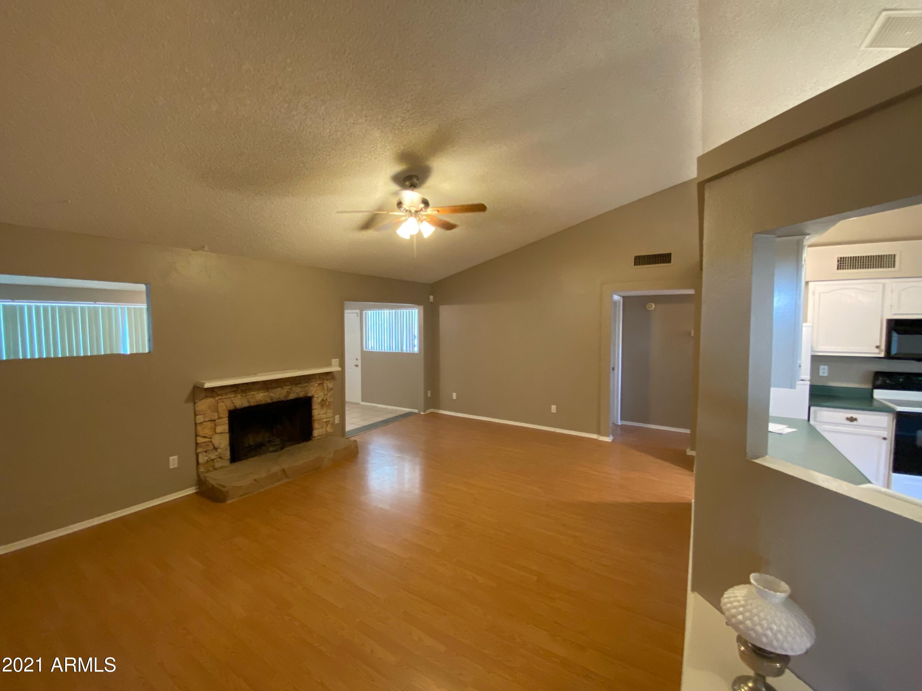 1017 East Utopia Road Phoenix, AZ 85024 - Photo 7 of 31 Utopia pic 14