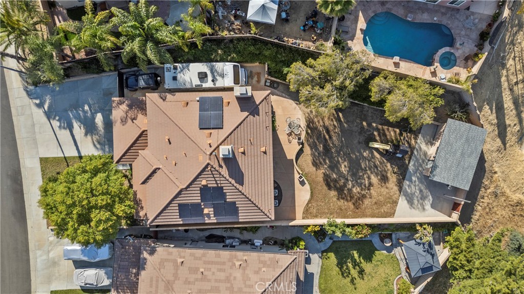 32810 The Old Road Castaic, CA 91384 - Photo 42 of 45 a front view of a house with a yard