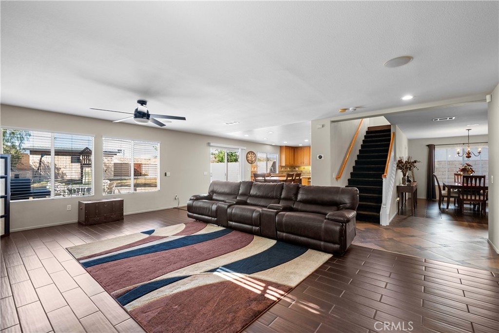 32810 The Old Road Castaic, CA 91384 - Photo 10 of 45 a living room with furniture and wooden floor