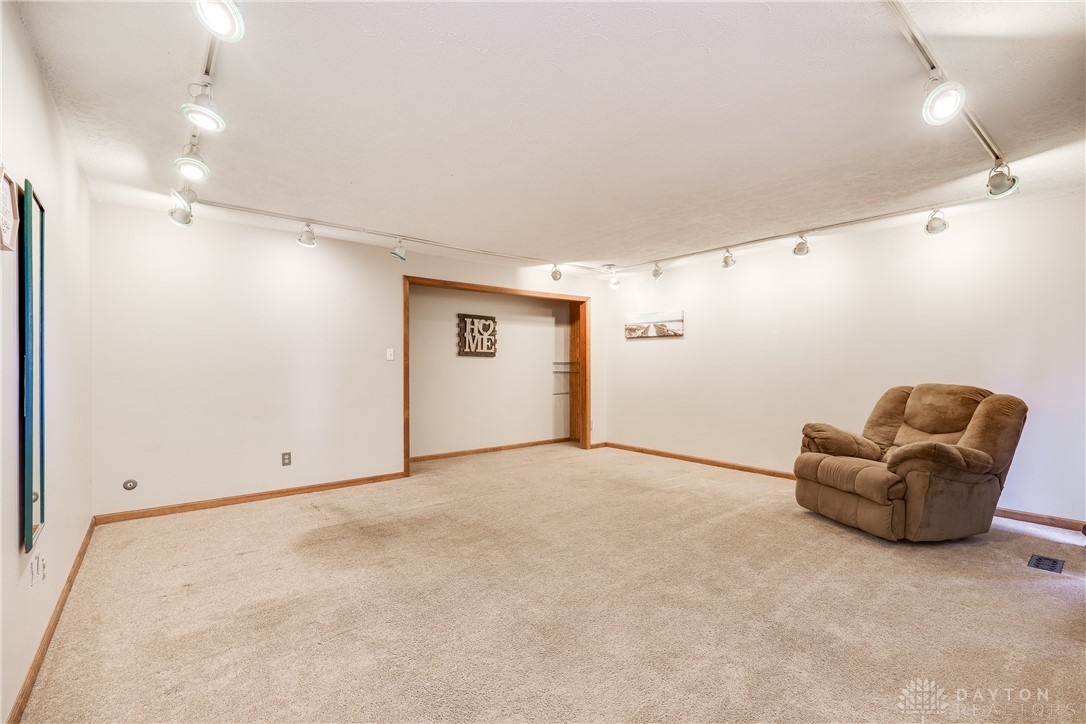 1864 East Lytle 5 Points Road, Unit R Dayton, OH 45458 - Photo 17 of 36 Gallery Image 17