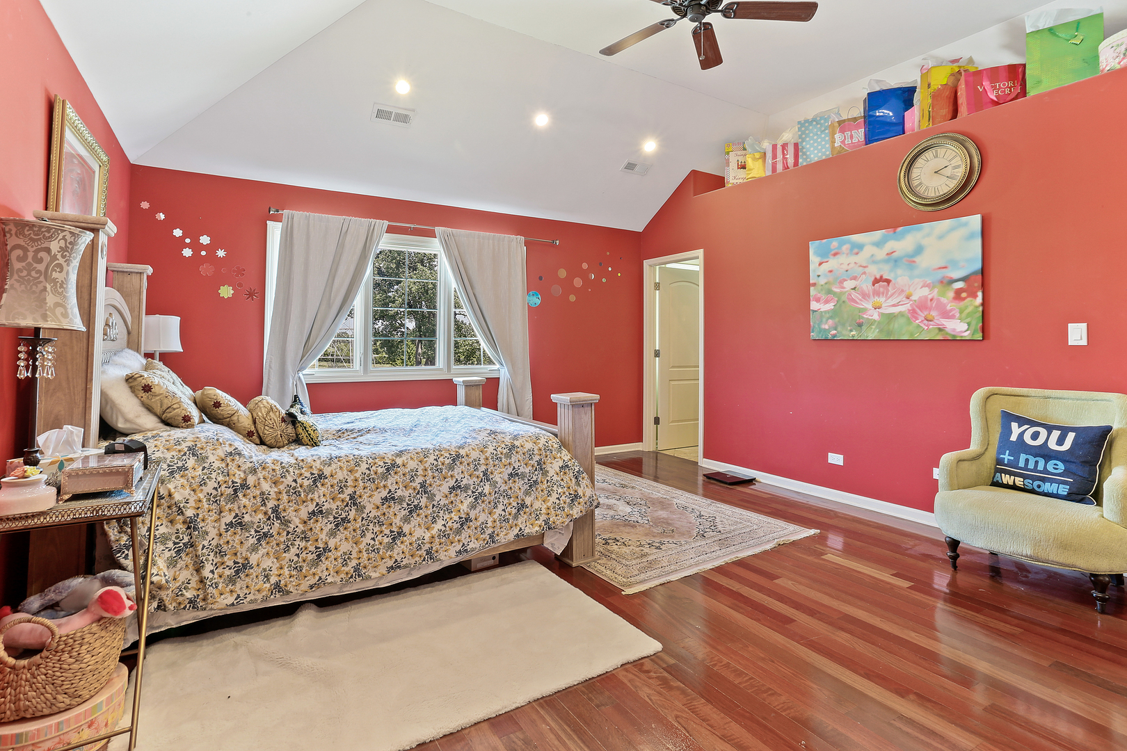 54 Sawgrass Drive Lemont, IL 60439 - Photo 16 of 41 a living room with furniture and a large window