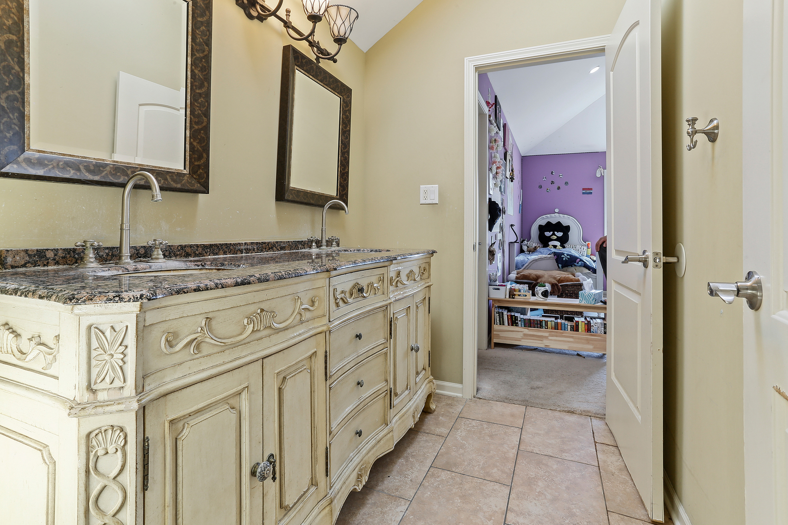 54 Sawgrass Drive Lemont, IL 60439 - Photo 22 of 41 a spacious bathroom with a sink double vanity and a mirror