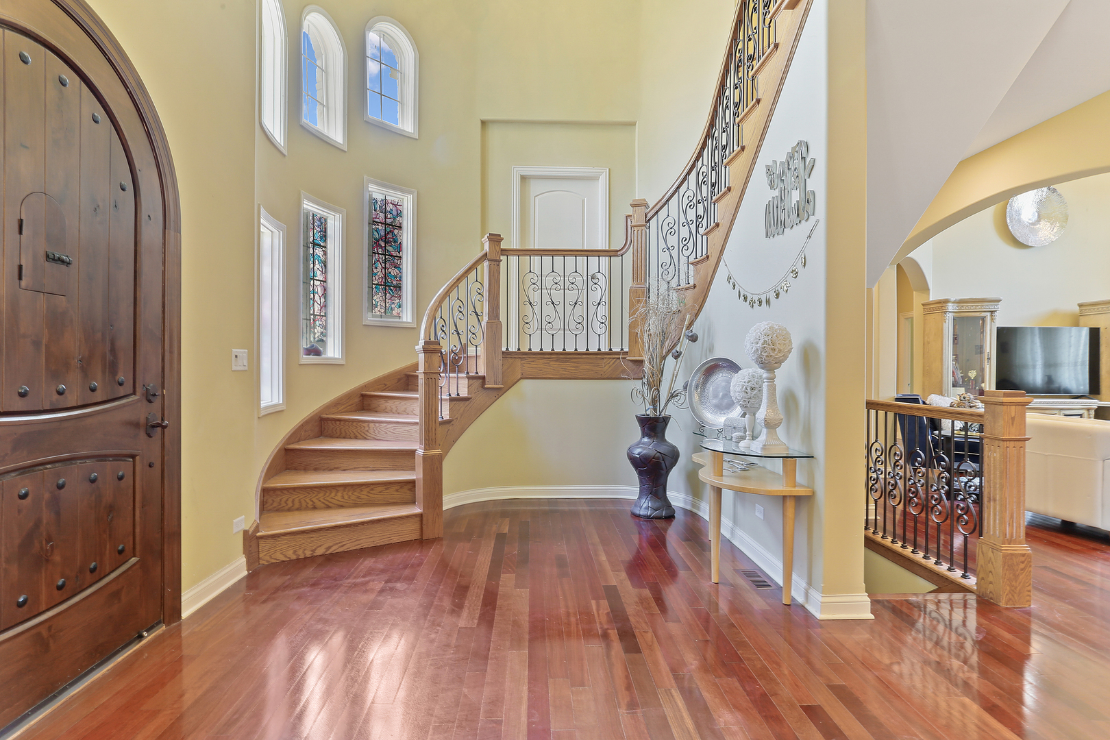 54 Sawgrass Drive Lemont, IL 60439 - Photo 26 of 41 a view of entryway and hall with wooden floor