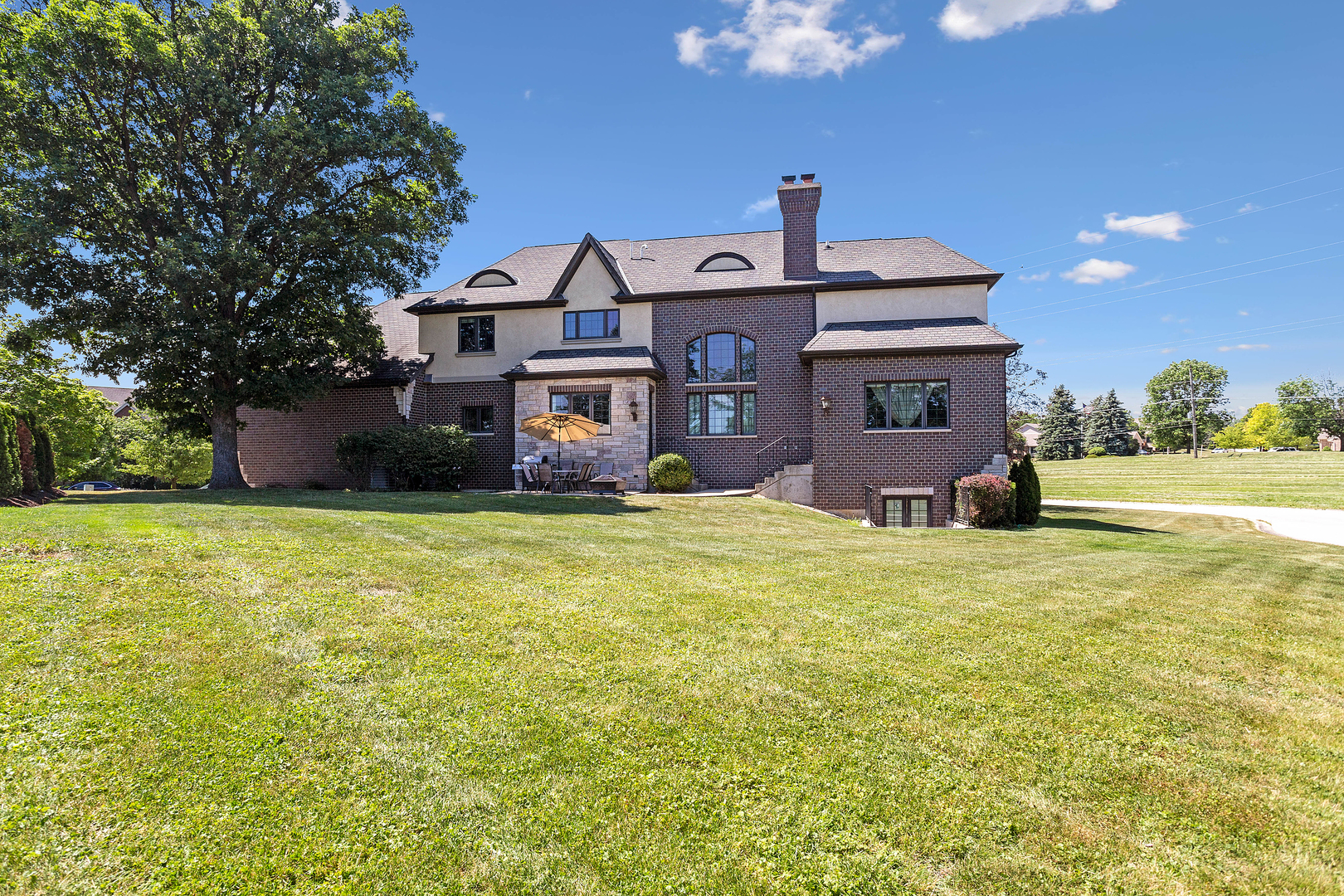 54 Sawgrass Drive Lemont, IL 60439 - Photo 31 of 41 a front view of a house with a yard