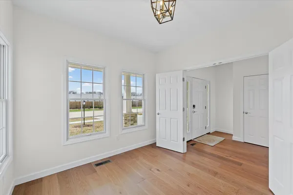$429,000 | 4 Foxtrot Lane, Monticello, IL 61856