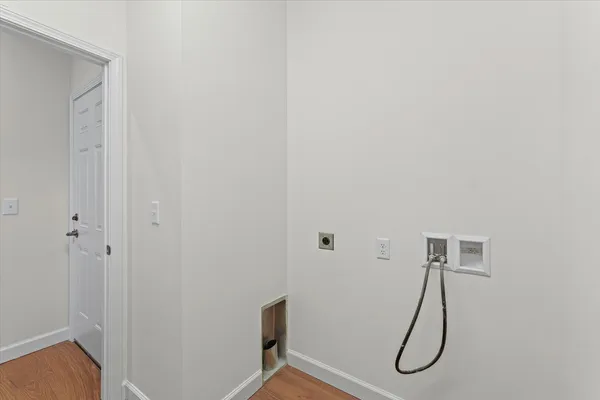 $429,000 | 4 Foxtrot Lane, Monticello, IL 61856