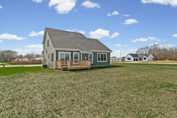 $429,000 | 4 Foxtrot Lane, Monticello, IL 61856