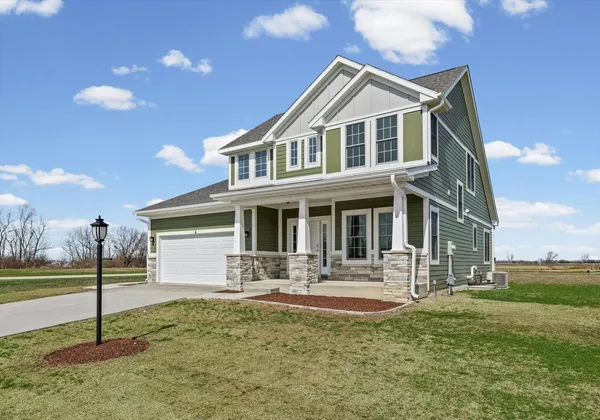 $429,000 | 4 Foxtrot Lane, Monticello, IL 61856