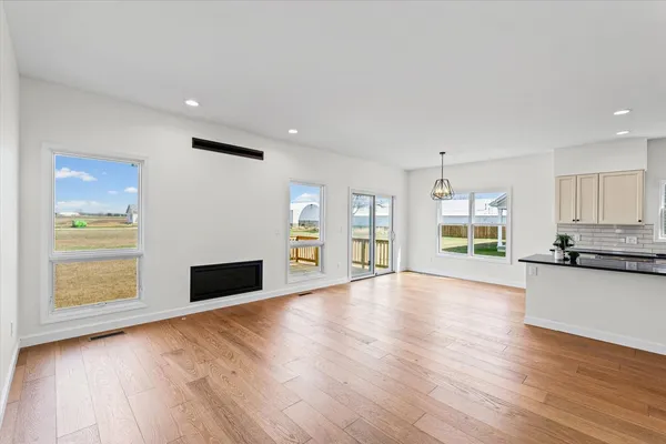 $429,000 | 4 Foxtrot Lane, Monticello, IL 61856