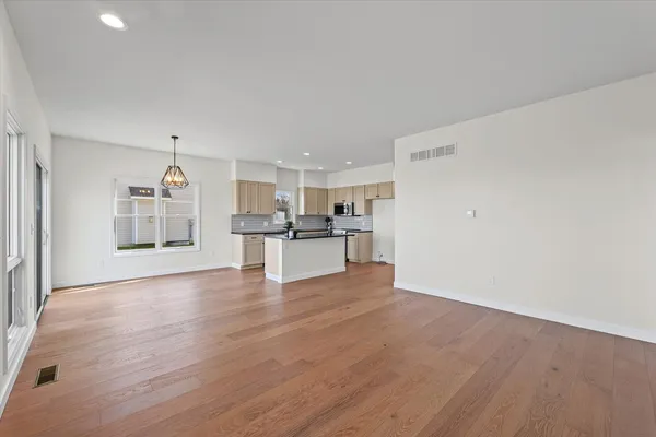 $429,000 | 4 Foxtrot Lane, Monticello, IL 61856
