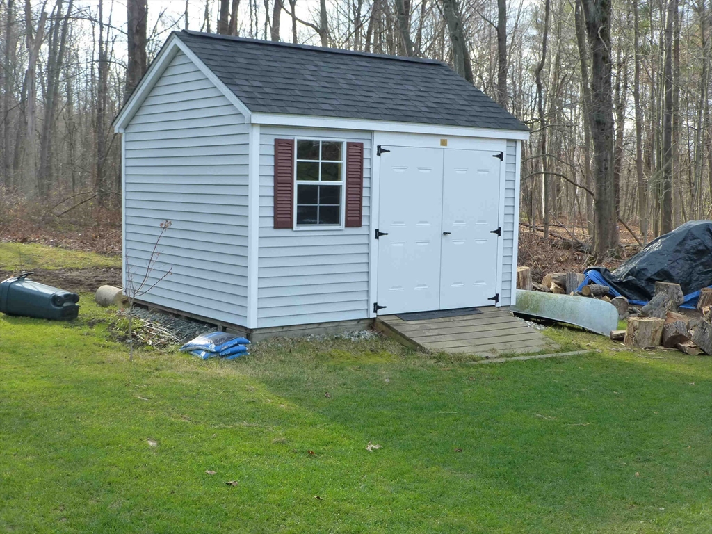 93 Nonotuck Road West Springfield, MA 01089 - Photo 2 of 3 Gallery Image 2