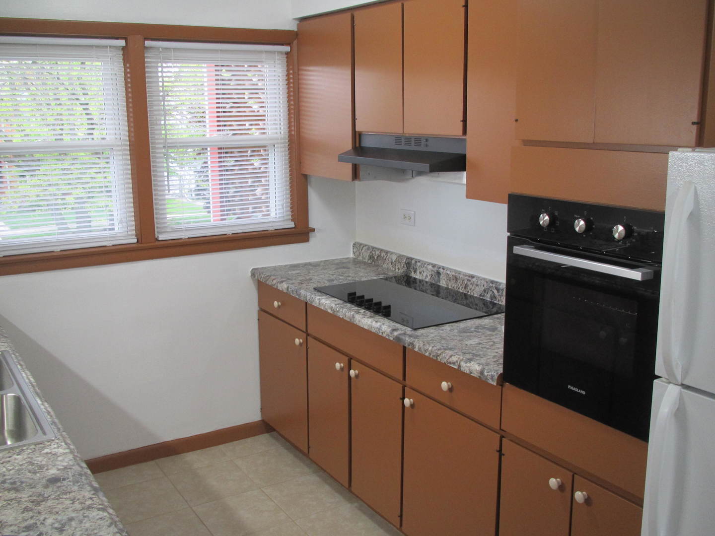 13 North Clifton Avenue, Unit 202 Park Ridge, IL 60068 - Photo 14 of 42