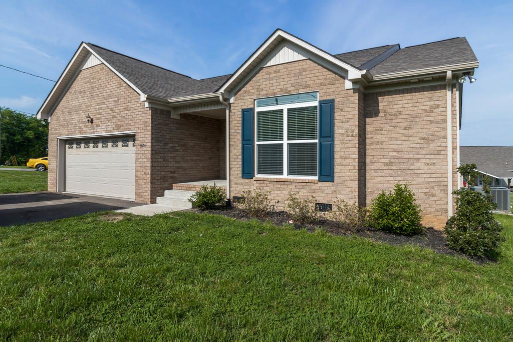 1604 Rugby Court Columbia, TN 38401 - Photo 1 of 27 Gallery Image 1