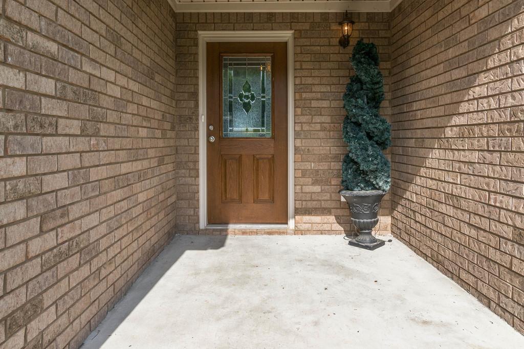 1604 Rugby Court Columbia, TN 38401 - Photo 4 of 27 Gallery Image 4
