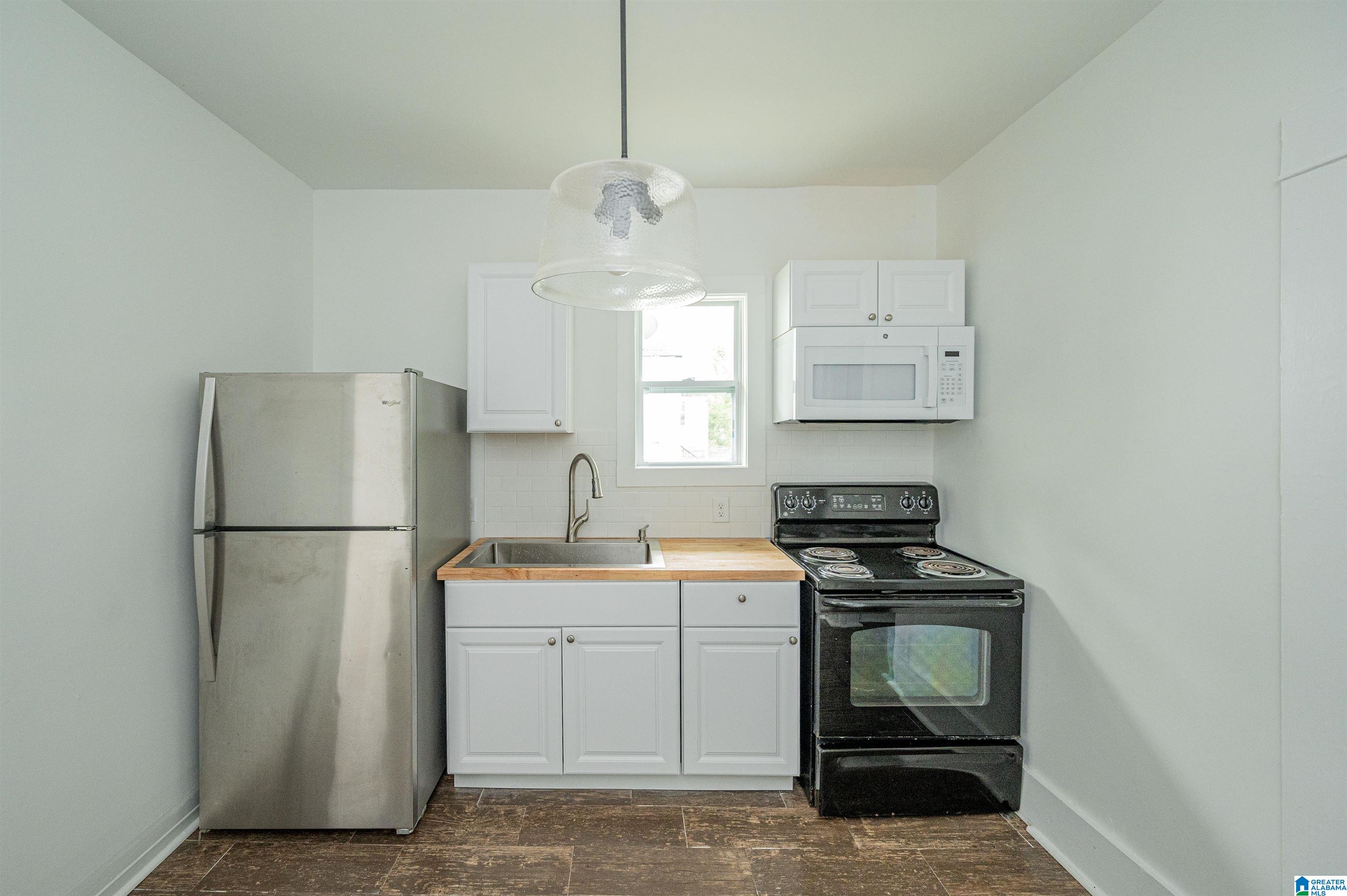 932 Valley Rd Place Birmingham, AL 35208 - Photo 14 of 32