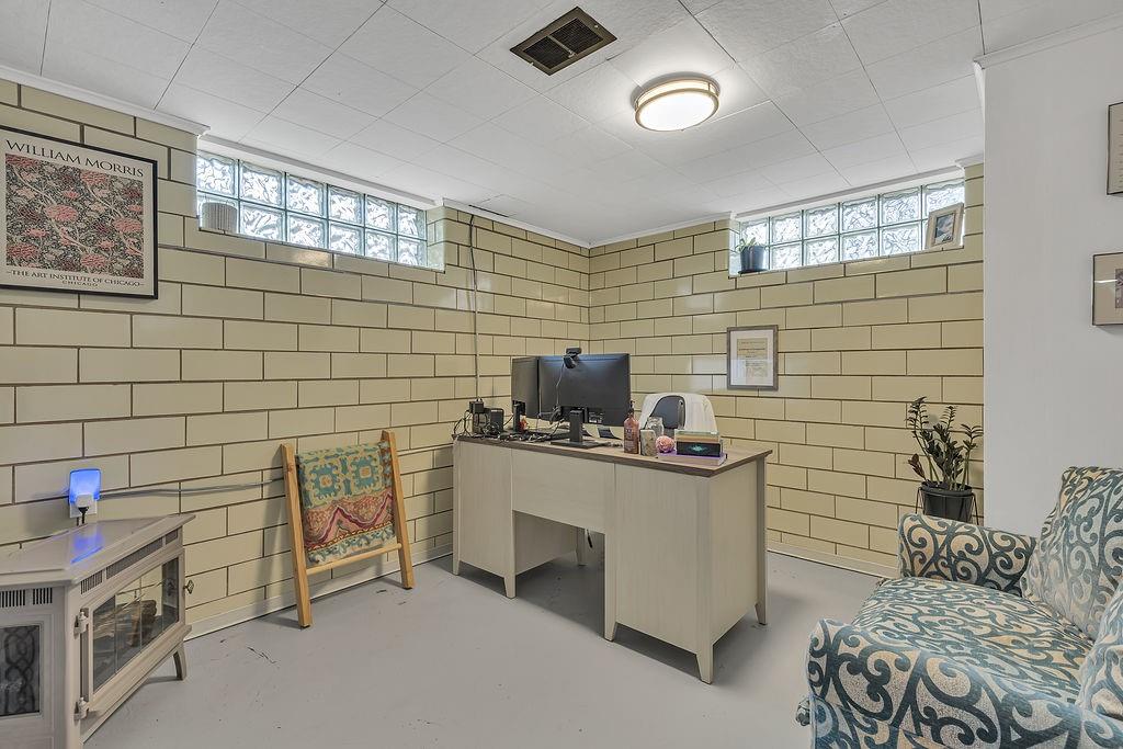 250 Neville Road Beaver, PA 15009 - Photo 23 of 36 a bathroom with a sink and a mirror