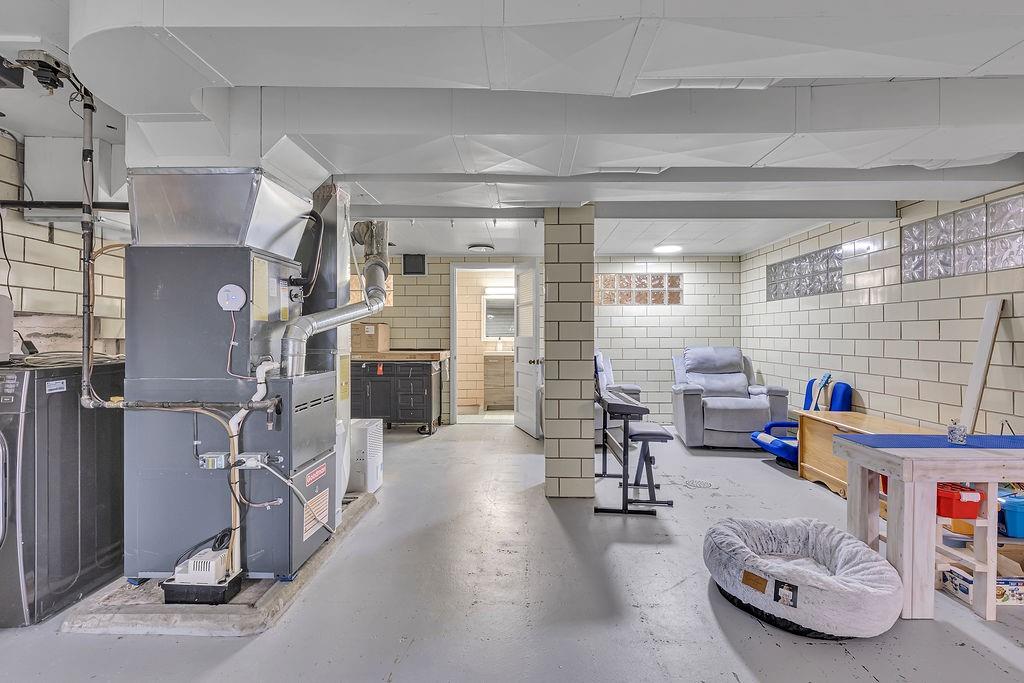 250 Neville Road Beaver, PA 15009 - Photo 30 of 36 a living room with furniture and a window
