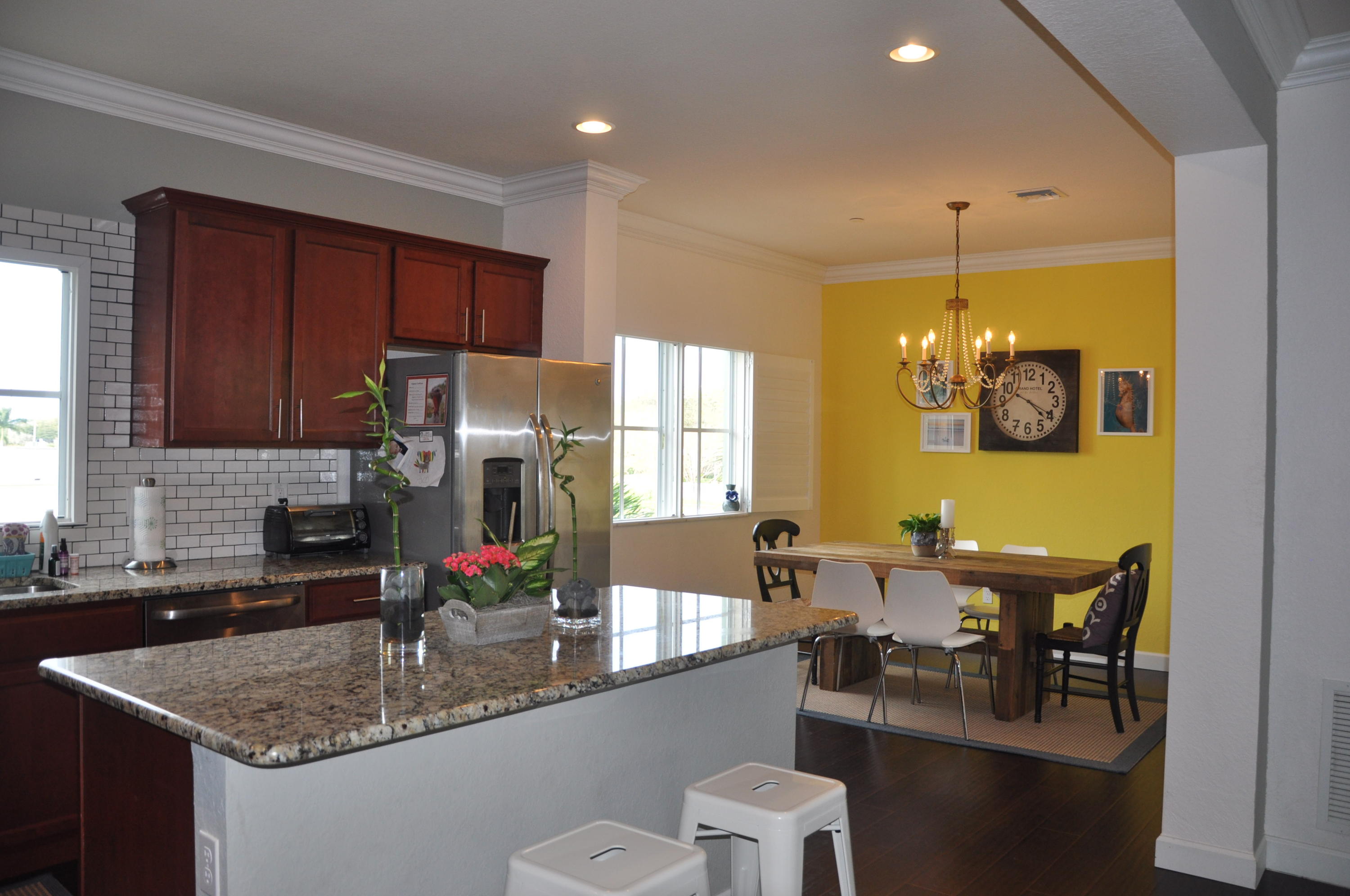 44 Northwest 7th Street Boca Raton, FL 33432 - Photo 12 of 24 Kitchen/Dining Area