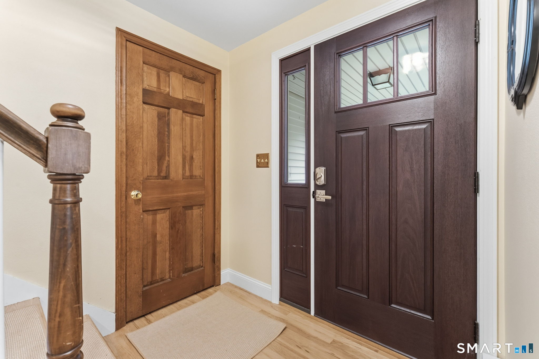 9 Banks Road Simsbury, CT 06092 - Photo 7 of 40