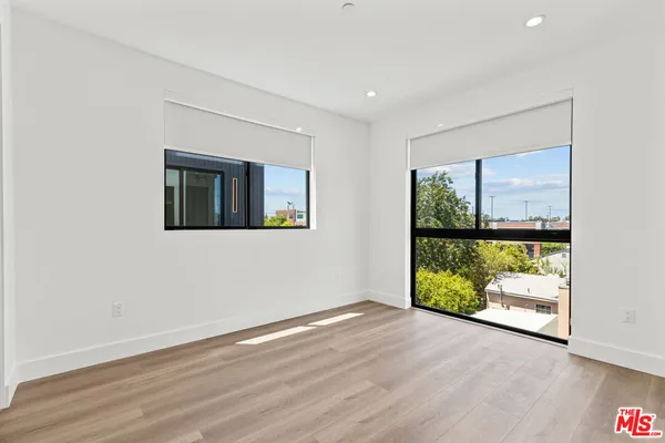 $4,995 | 5841 Kester Avenue, Van Nuys, CA 91411