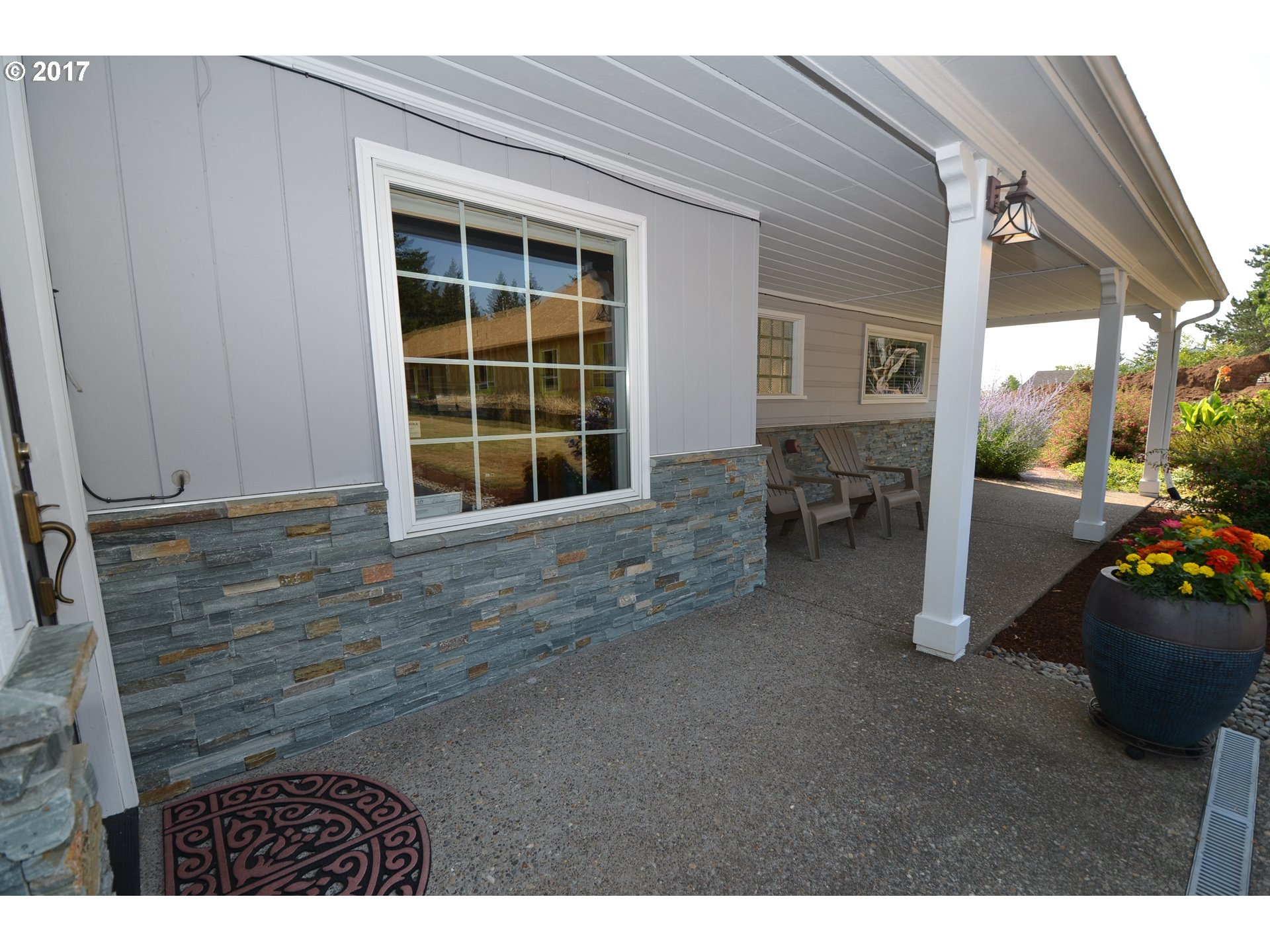 11780 Southeast Idleman Road Happy Valley, OR 97086 - Photo 11 of 31 Covered Patio