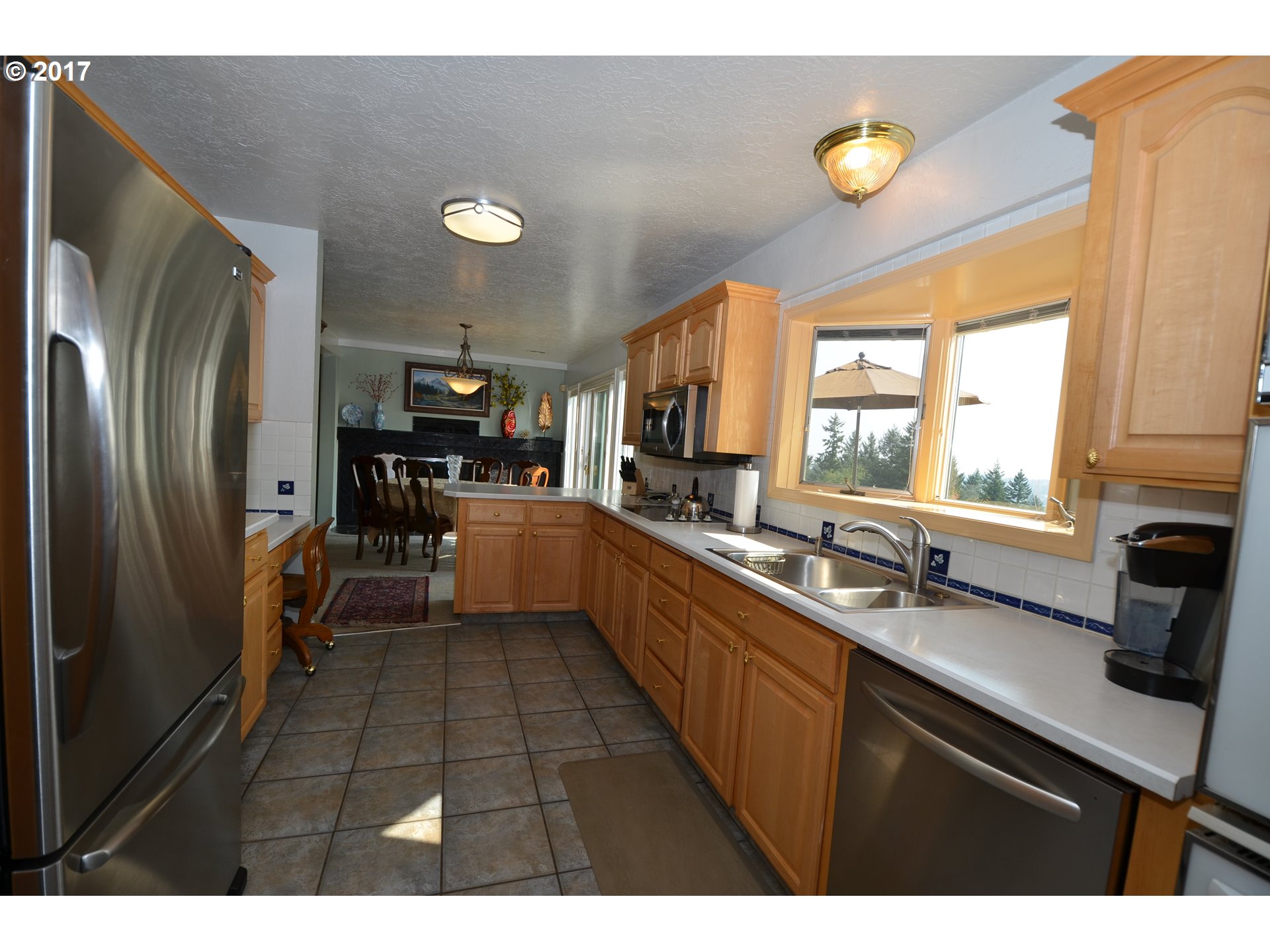 11780 Southeast Idleman Road Happy Valley, OR 97086 - Photo 4 of 31 Kitchen