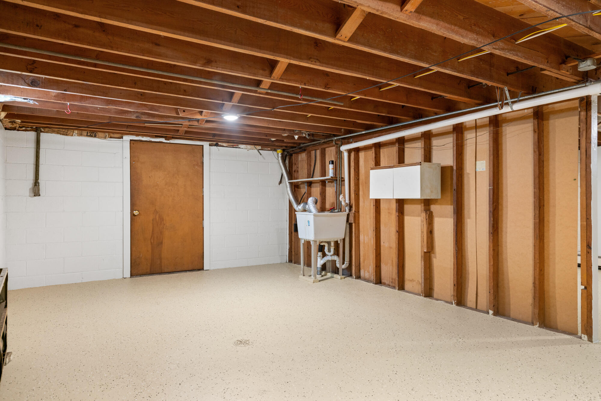 112 Fulton Street Petoskey, MI 49770 - Photo 25 of 37 A7R09310