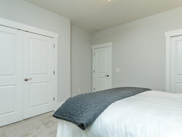 8816 Woodford Way Raleigh, NC 27613 - Photo 18 of 29
