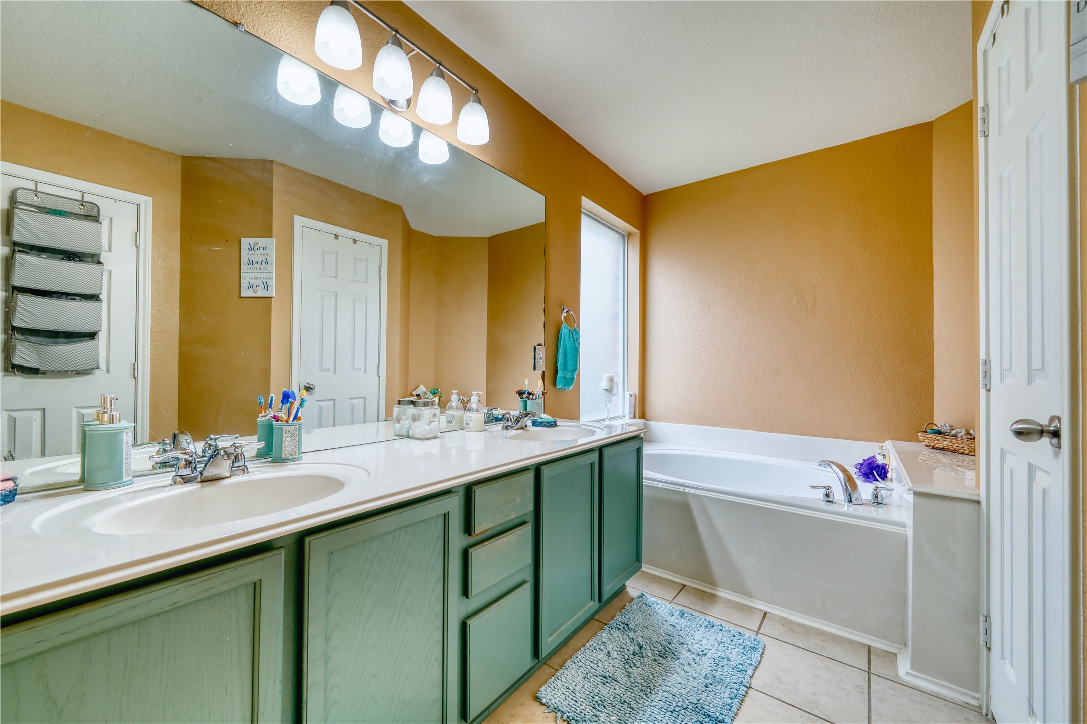 2210 Mountain Ranch Drive Houston, TX 77049 - Photo 17 of 36