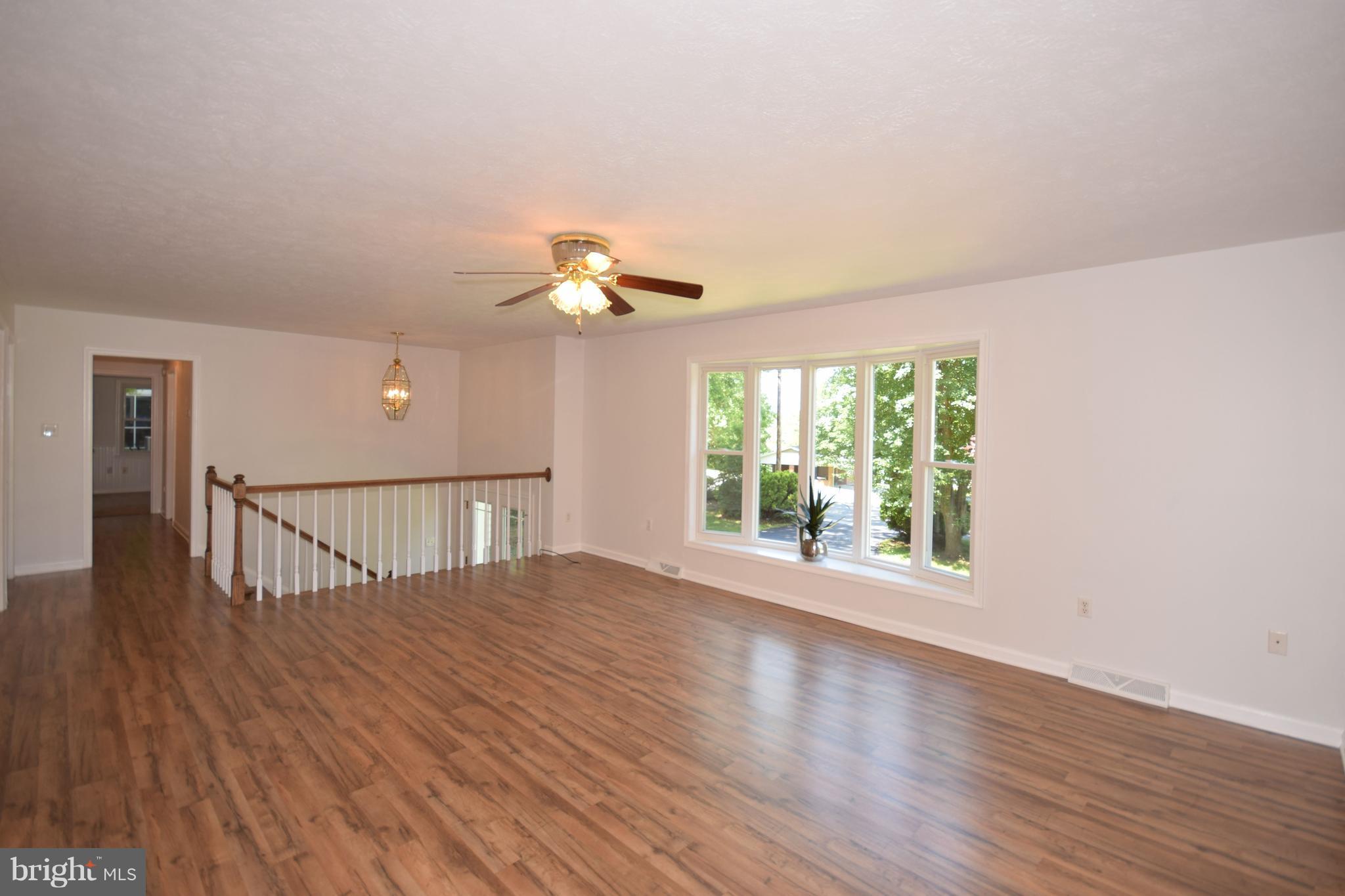 104 Jamestown Road Front Royal, VA 22630 - Photo 3 of 30 Living Room