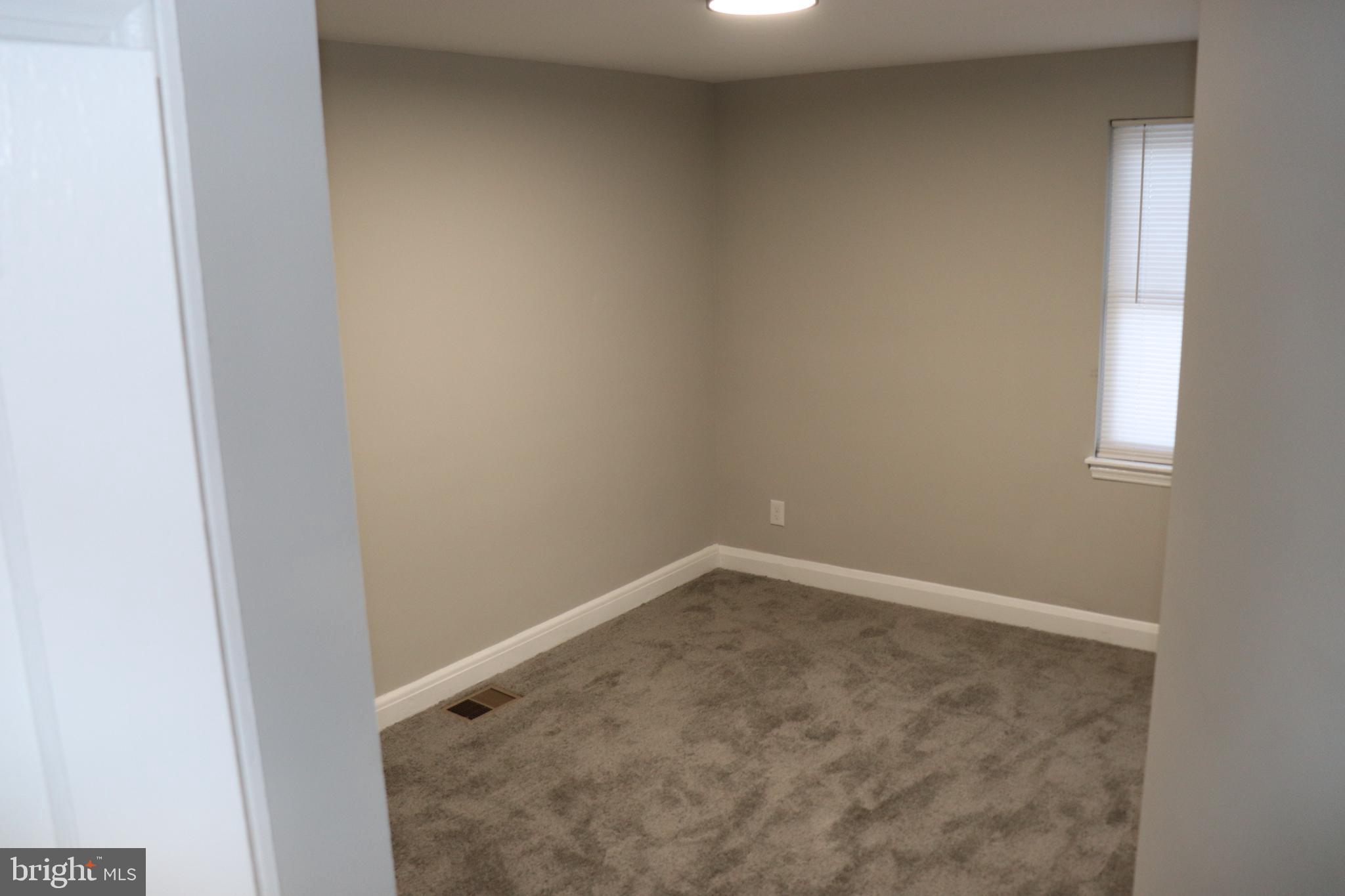 8623 Willow Oak Road Parkville, MD 21234 - Photo 15 of 27 a view of room