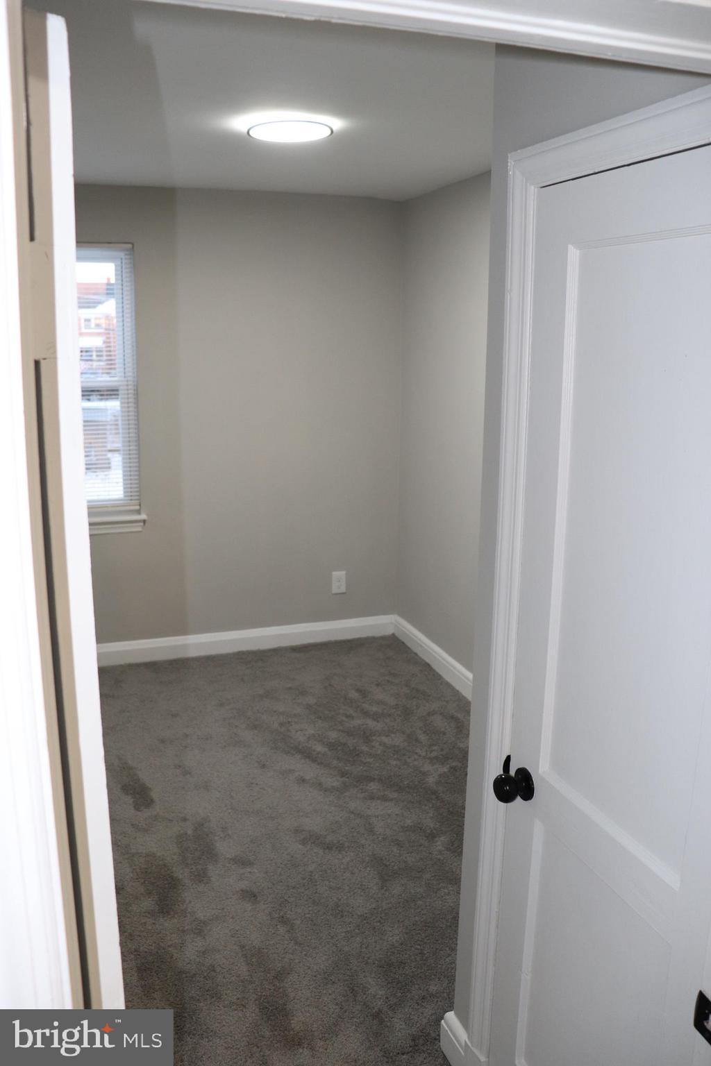 8623 Willow Oak Road Parkville, MD 21234 - Photo 18 of 27