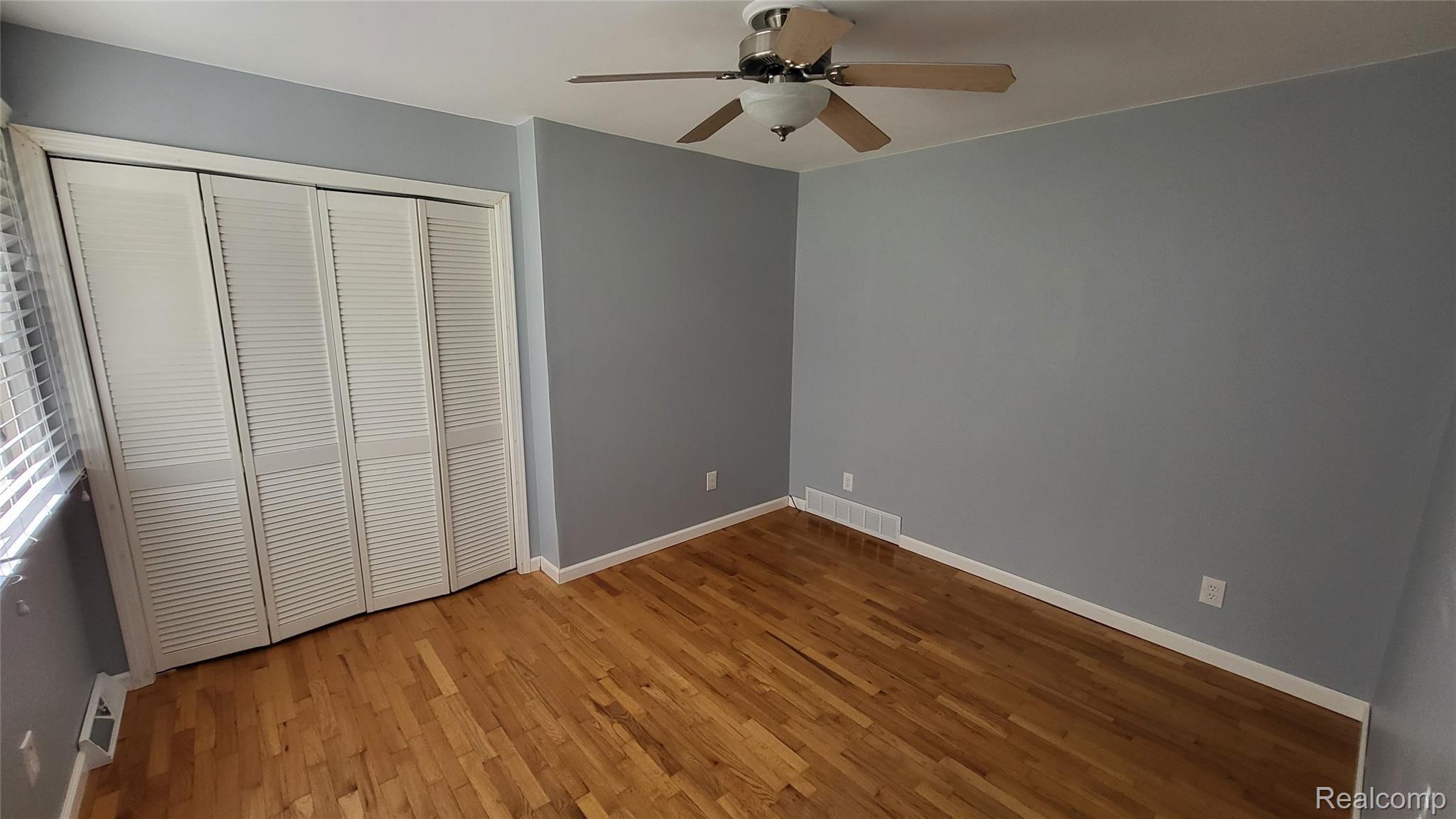9308 Carpenter Road Flushing, MI 48433 - Photo 13 of 32 20211108_153523.jpg
