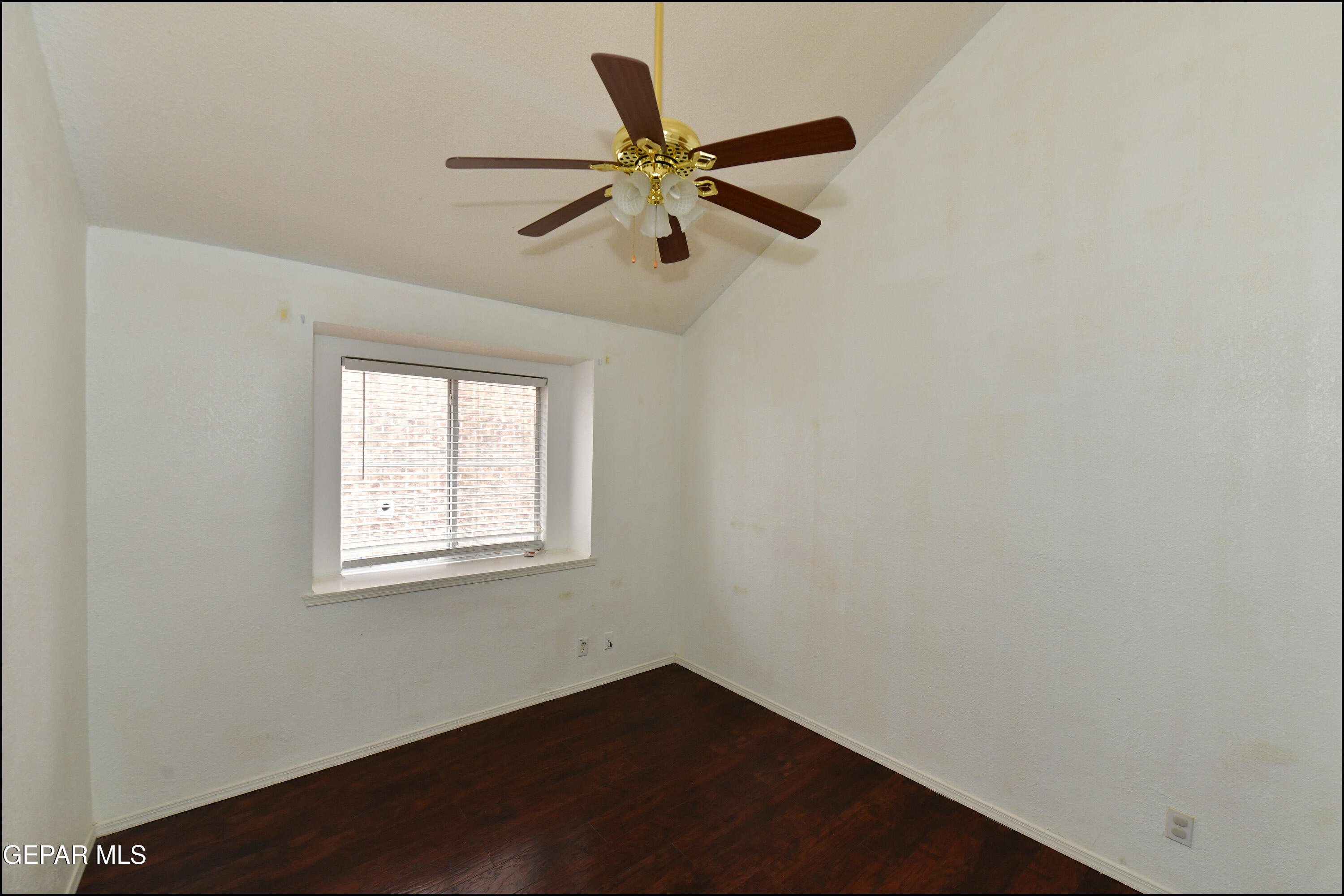 7737 Plaza Azul Road El Paso, TX 79912 - Photo 31 of 40 36