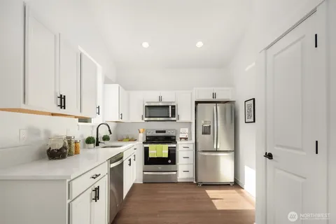 $499,950 | 12330 13th Place Southwest, Burien, WA 98146