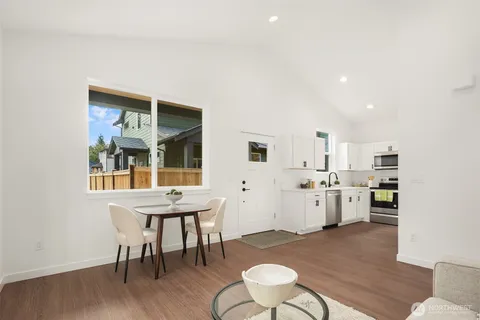 $499,950 | 12330 13th Place Southwest, Burien, WA 98146