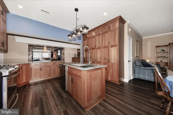 $885,900 | 2520 Waterside Drive, Unit 410, Frederick, MD 21701