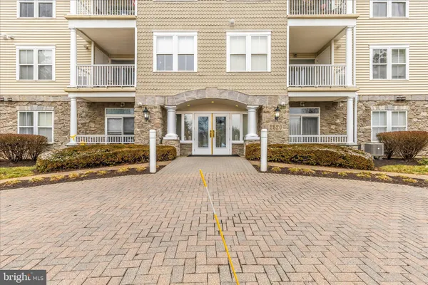 $885,900 | 2520 Waterside Drive, Unit 410, Frederick, MD 21701