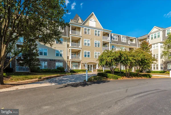$885,900 | 2520 Waterside Drive, Unit 410, Frederick, MD 21701