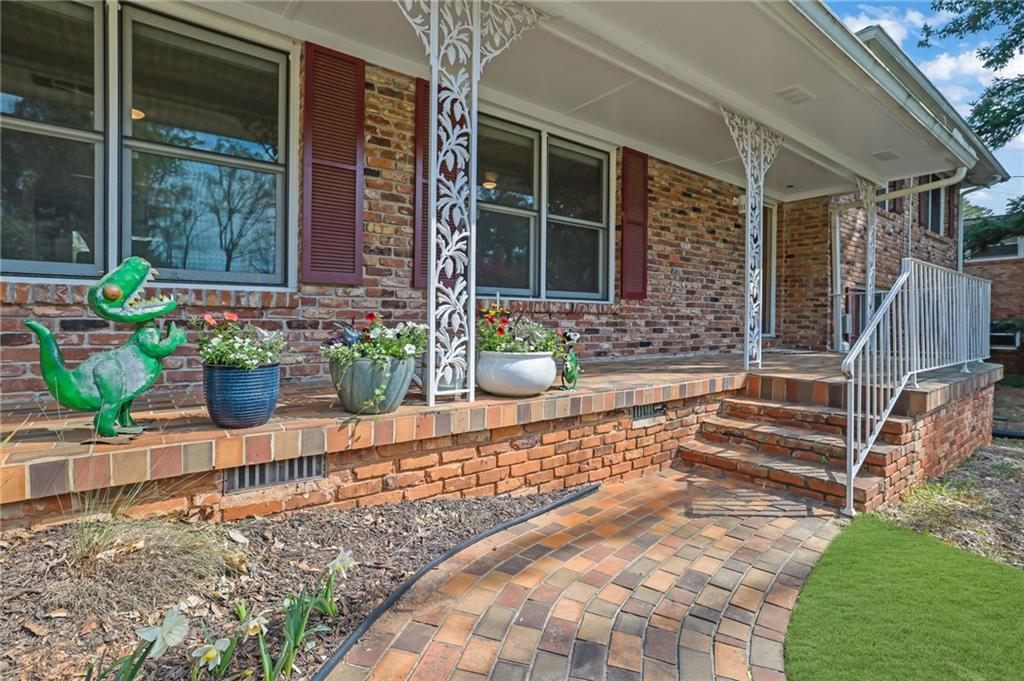 2476 Burnt Leaf Lane Decatur, GA 30033 - Photo 2 of 41 a front view of a house with a porch