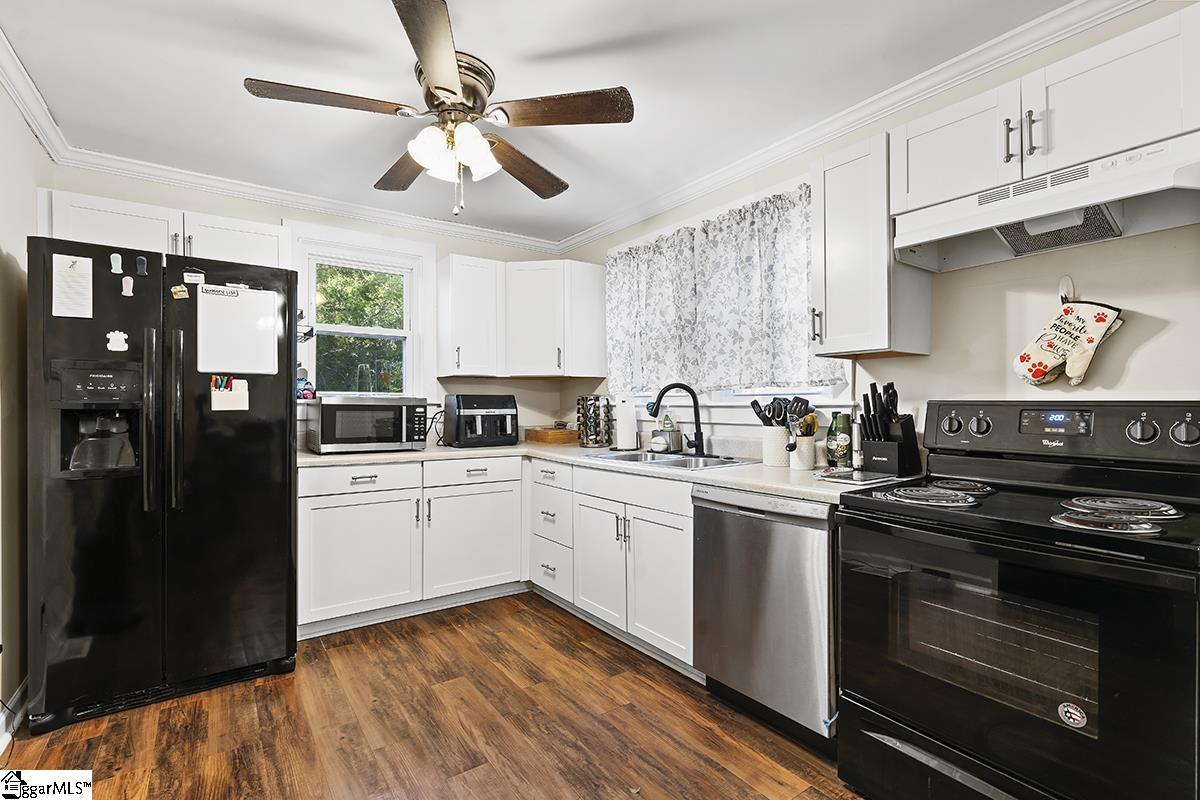 1766 Highway 308 Clinton, SC 29325 - Photo 6 of 13