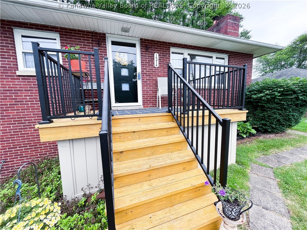 1574 Smith Road Charleston, WV 25314 - Photo 4 of 32 Gallery Image 4