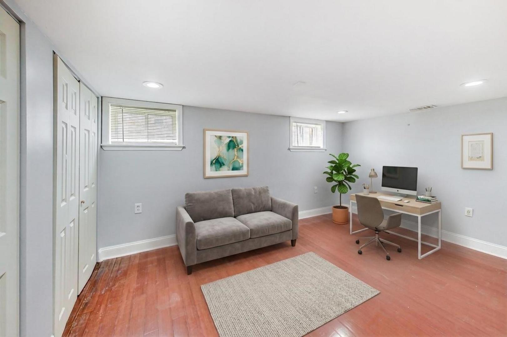 402 North Main Street Mount Prospect, IL 60056 - Photo 14 of 19 a living room with furniture and a window