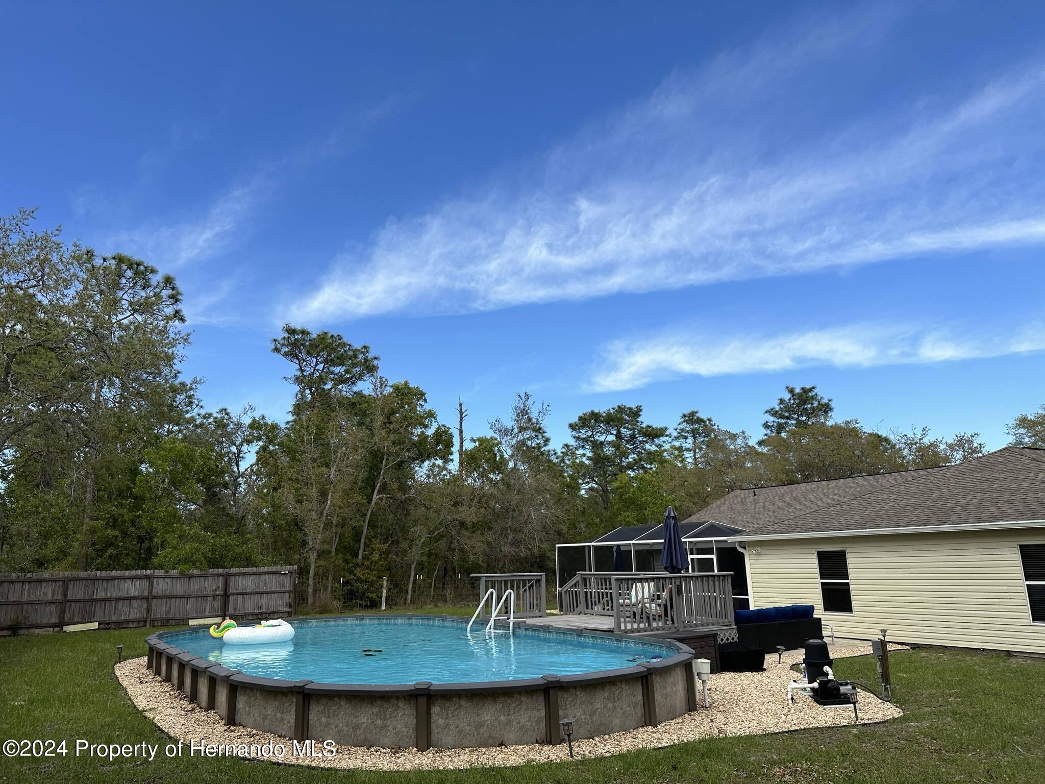 15031 Hummingbird Weeki Wachee, FL 34614 - Photo 20 of 22 Pool 1