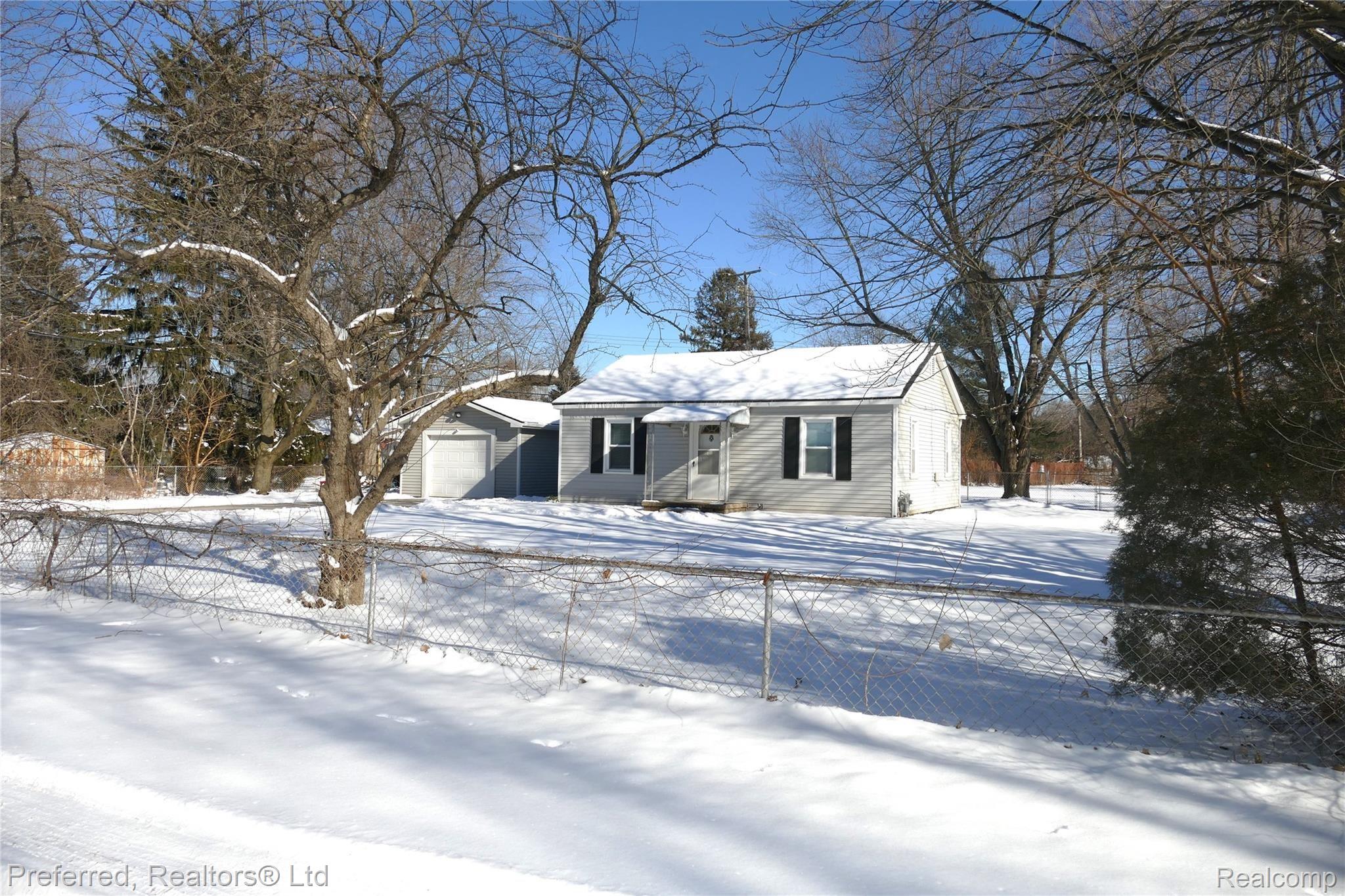 13975 Sheldon Road Belleville, MI 48111 - Photo 18 of 22 16.JPG