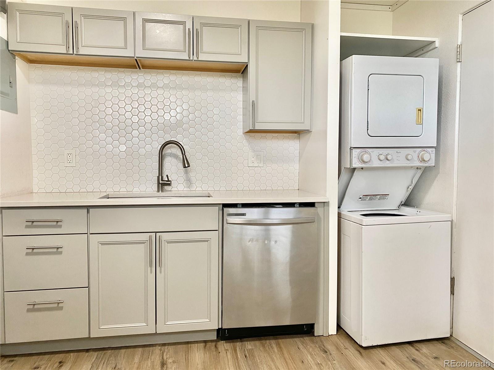 1127 Clinton Street Aurora, CO 80010 - Photo 4 of 8