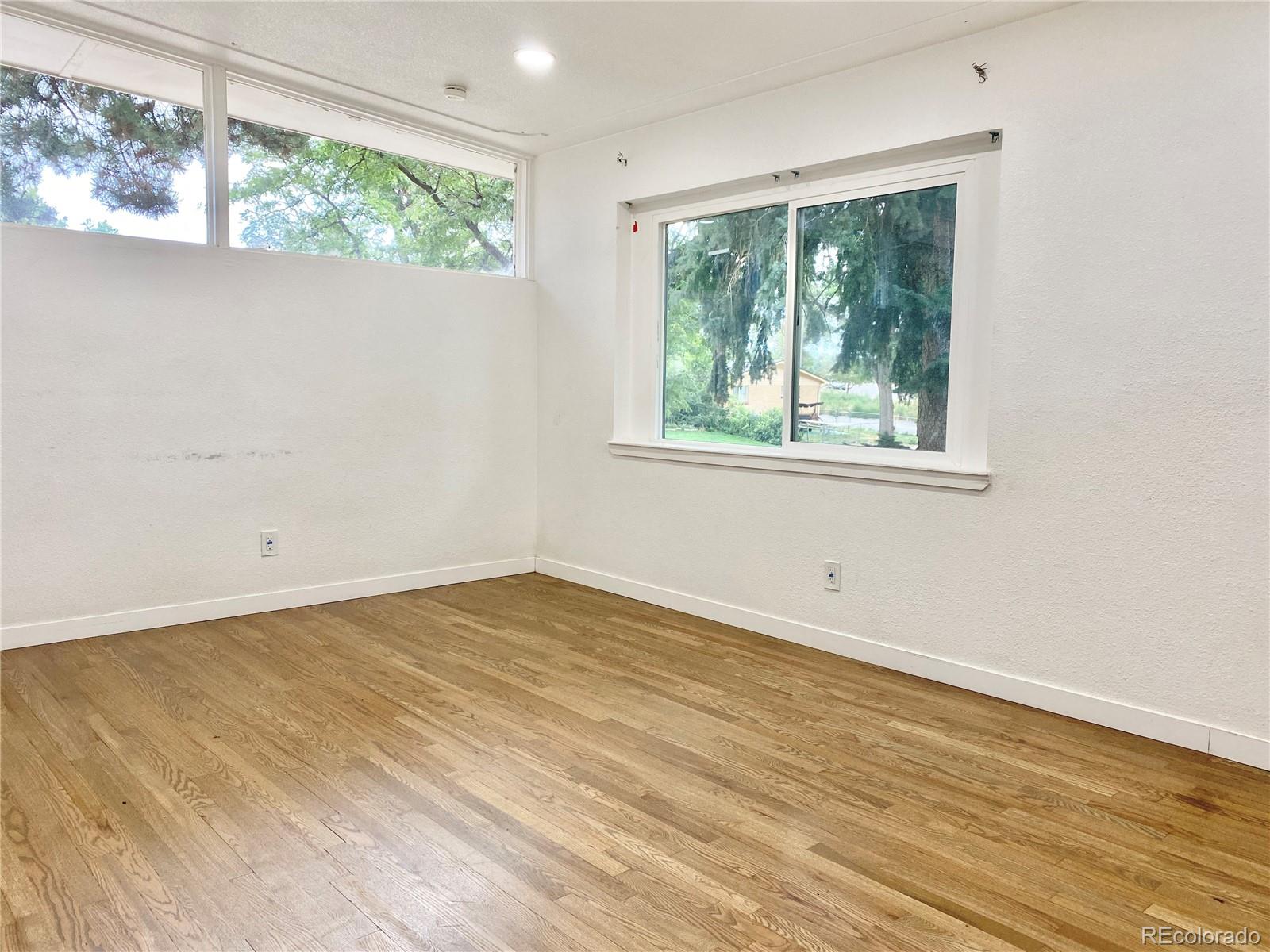 1127 Clinton Street Aurora, CO 80010 - Photo 5 of 8