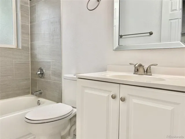 $1,395 | 1127 Clinton Street, Aurora, CO 80010