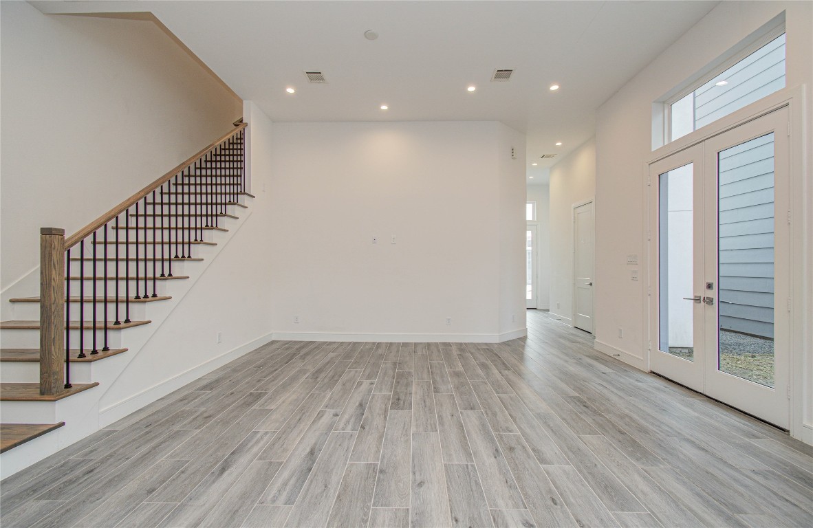 8930 Spring Knoll Forest Drive Houston, TX 77080 - Photo 12 of 37